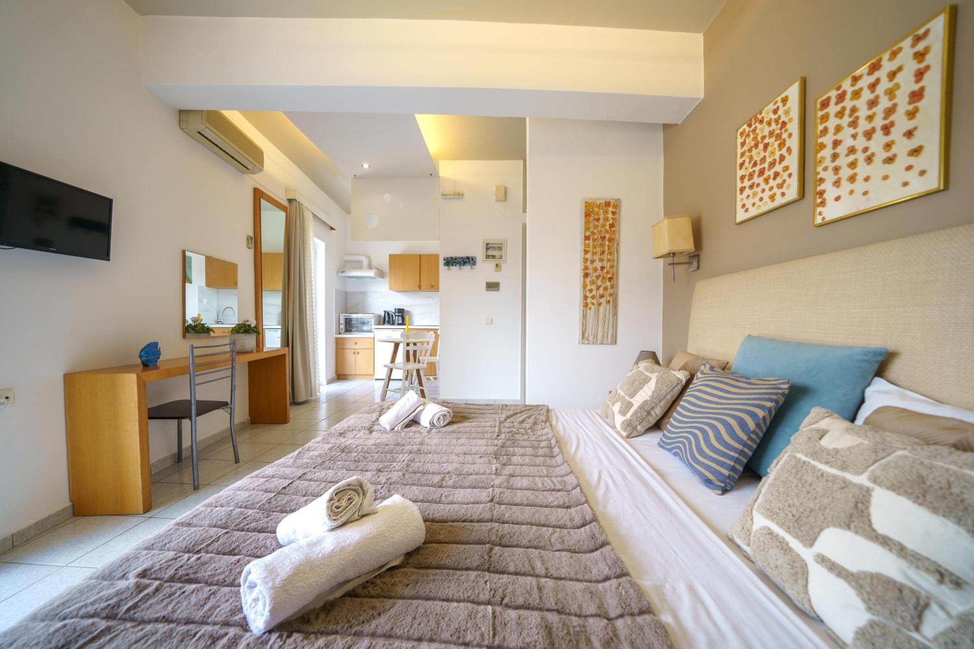 Rodi Blue Apartments Amoudara Lasithiou 外观 照片
